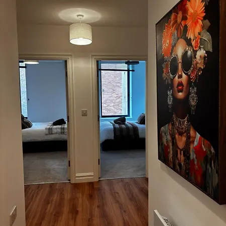 The Urban Hub - Leeds, Close To Station *