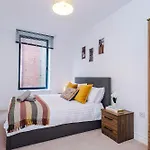 The Urban Hub - Leeds, Close To Station Lejlighed *