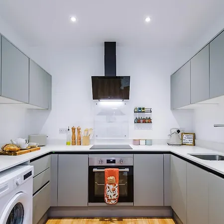 The Urban Hub - 2 Bed Apartment By Leeds Station Leeds (West Yorkshire)