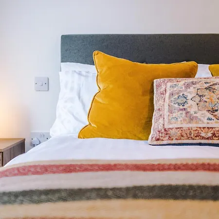 The Urban Hub - 2 Bed Apartment By Leeds Station Apartment Leeds (West Yorkshire)