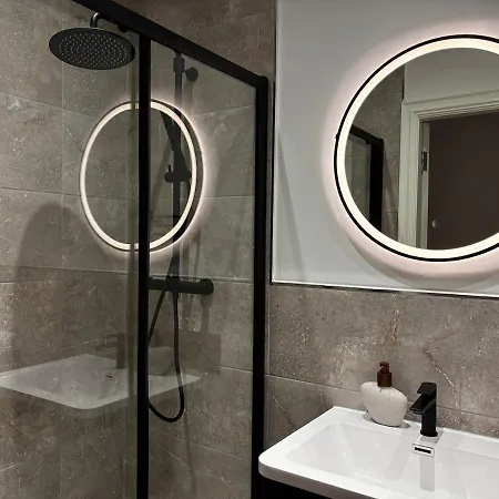 The Urban Hub - Leeds, Close To Station Leeds (West Yorkshire)