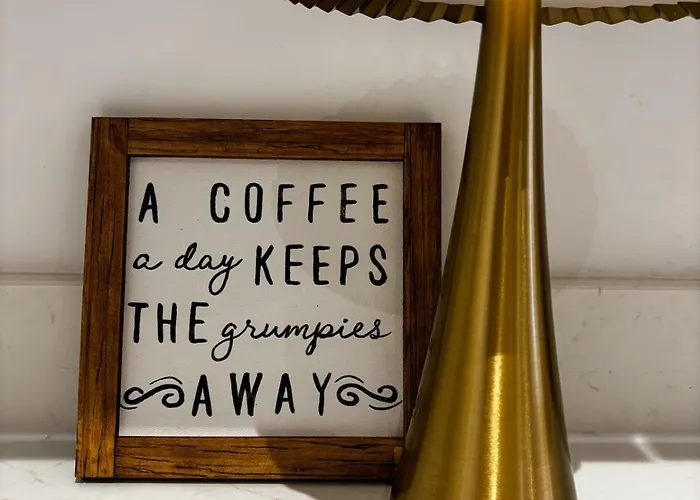 The Urban Hub - Leeds, Close To Station